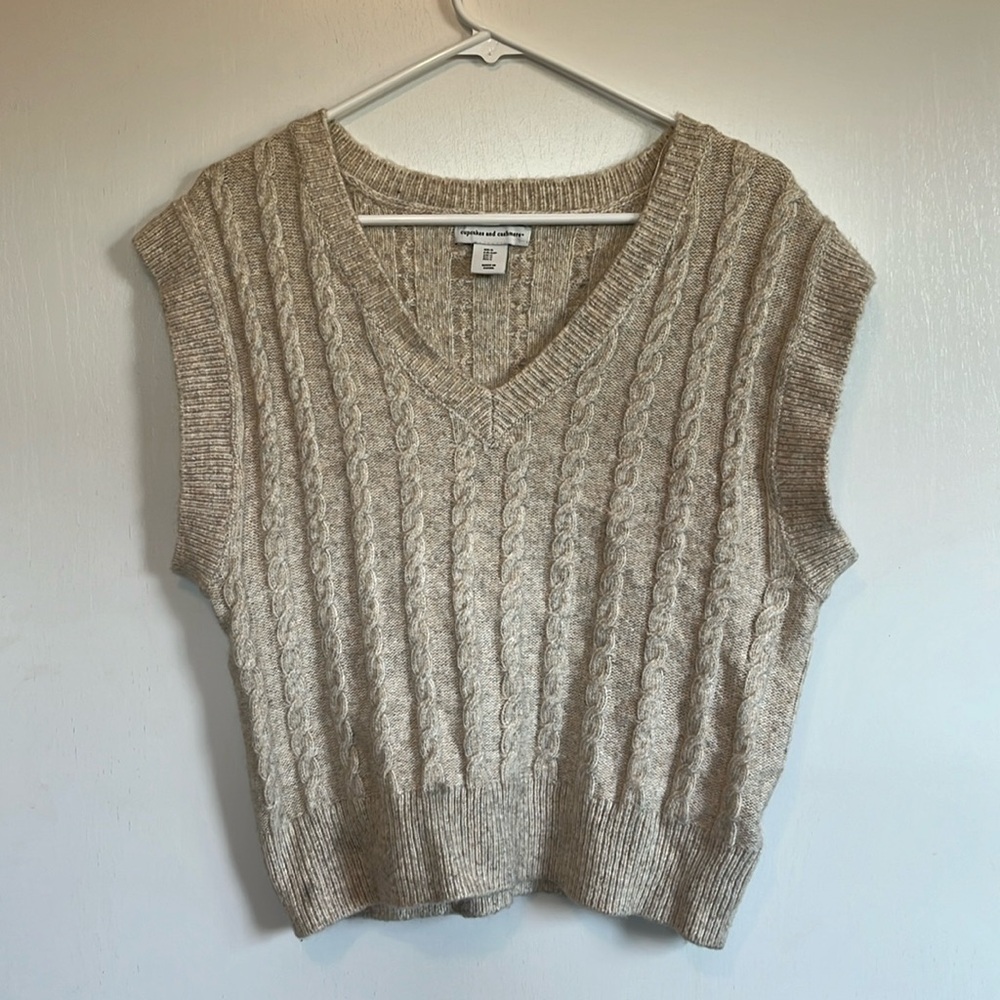 gilmore girl sweater vest☕️